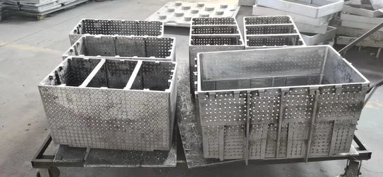 EPS 폼에서 다양한 폼 제품 제조를 위한 교환 가능한 삽입물